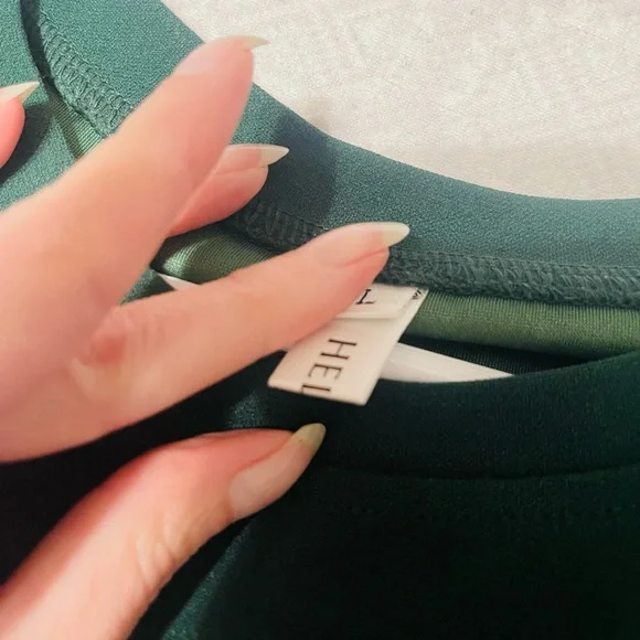 Classic Beautiful & Simplistic Green Dress 👗 - Picture 9 of 11